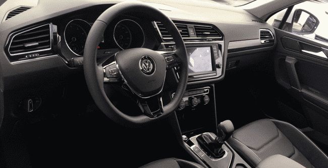 Удлиненный кроссовер Volkswagen Tiguan L представили в Китае