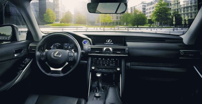 В Великобритании начат прием заказов на обновленный Lexus IS