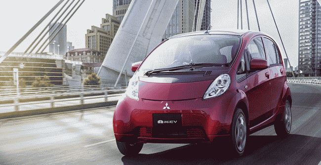 Mitsubishi представила обновлённый электрокар i-MiEV 2017 модельного года