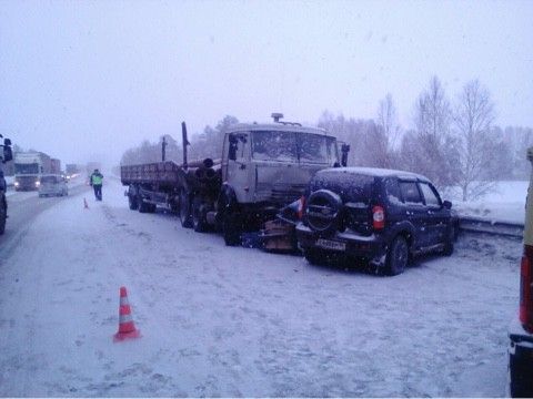 В ужаснейшей аварии на 288-м км трассы «Екатеринбург-Пермь» погибли два человека