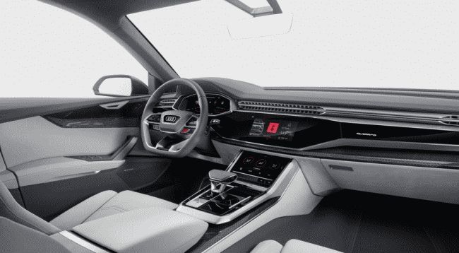 Премиальный большой кроссовер Audi Q8 дебютировал в Детройте