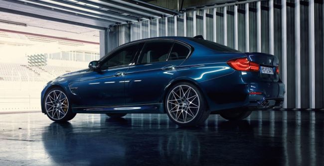 Слегка обновлённый BMW M3 официально дебютирует в марте 2017 года