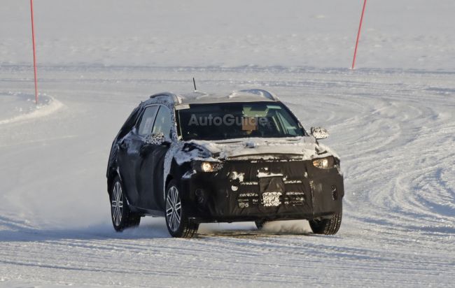 На зимних тестах в Швеции был замечен кроссовер Kia Stonic