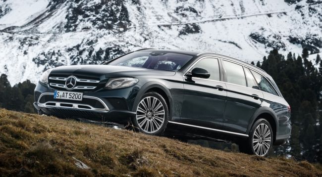Mercedes-Benz назвал российские цены на универсал E-Class нового поколения