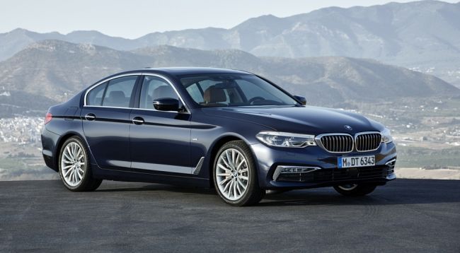 В марте в России начинаются продажи нового поколения седана BMW 5-Series