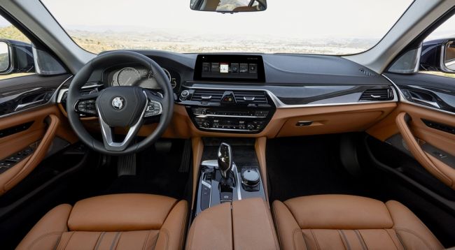 В марте в России начинаются продажи нового поколения седана BMW 5-Series