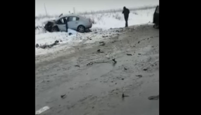 На трассе под Ставрополем в лобовом ДТП погиб водитель Volkswagen (фото)