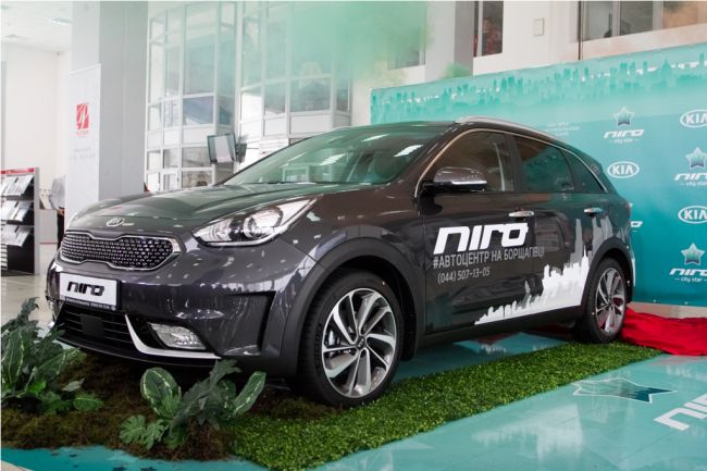 Kia в Украине презентовала новый кроссовер Niro