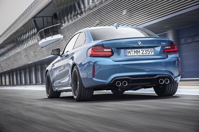 Представлено купе BMW M2 с пакетом M Performance Edition для США