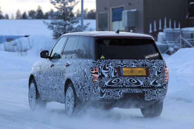 Гибридный внедорожник Range Rover 2018 получит новую силовую установку