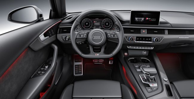 Audi назвала долларовые цены на спорт-седан S4 2018