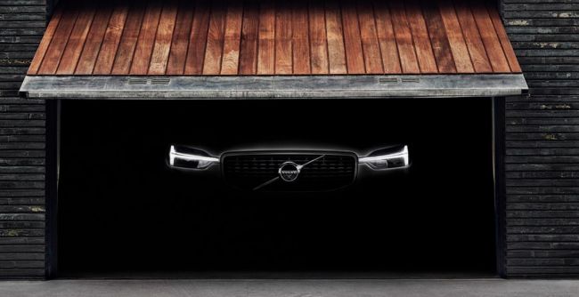 Новый кроссовер Volvo XC60 показали на официальном фото