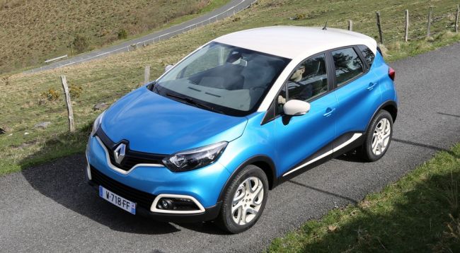 Renault представит обновленный кроссовер Captur на автосалоне в Женеве