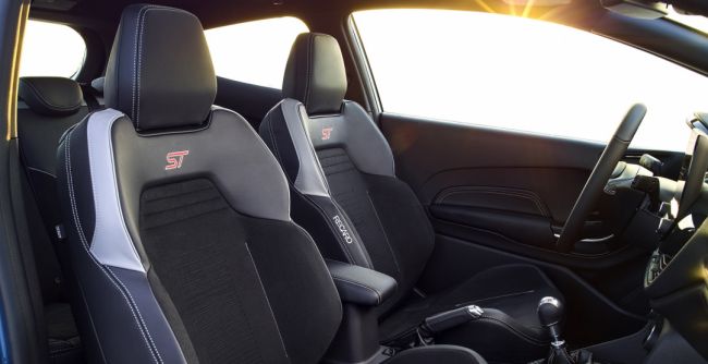 Официально представлено новое поколение «заряженного» хэтчбека  Ford Fiesta ST (фото)
