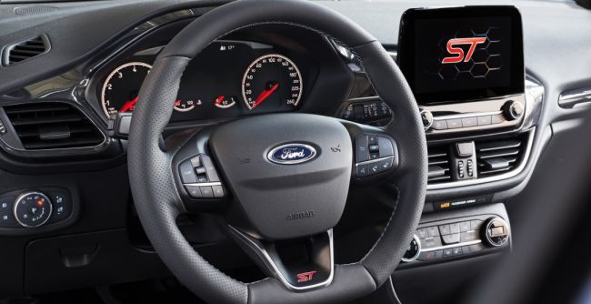 Официально представлено новое поколение «заряженного» хэтчбека  Ford Fiesta ST (фото)