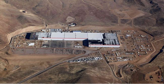 Tesla планирует запуск пяти заводов Gigafactory
