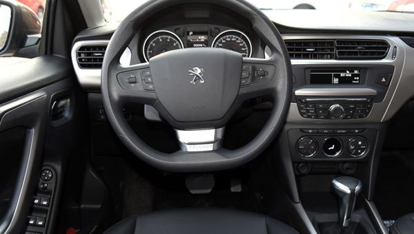 Обновленный Peugeot 301 поступил в продажу в Китае