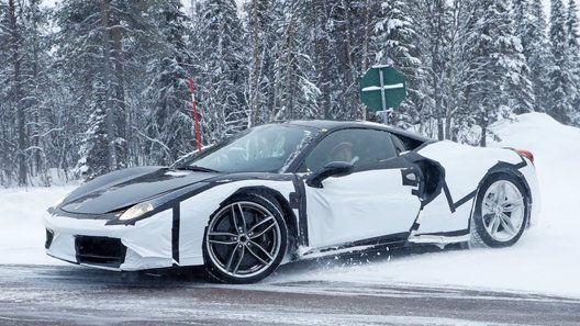 Ferrari вывела на зимние тесты предполагаемого преемника модели Dino