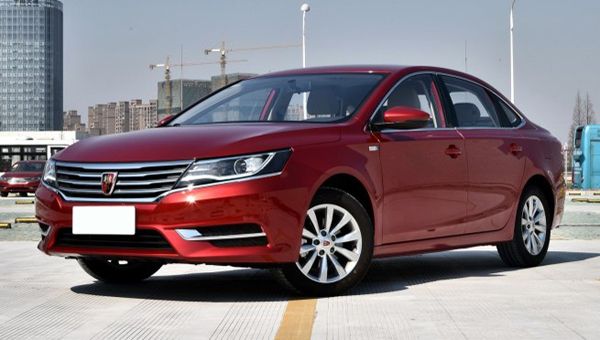 Китайцы выпускают в продажу седан Roewe i6 - копию Volkswagen Passat (фото)