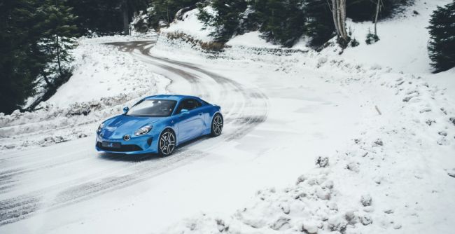 В Женеве показали серийный спорткар Alpine A110 Coupe (видео)