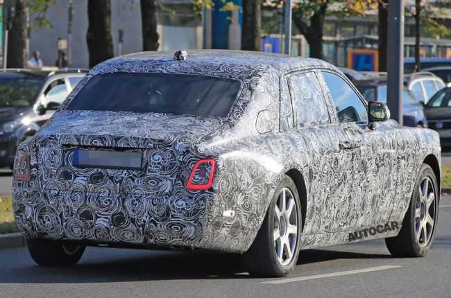Новое поколение Rolls-Royce Phantom вывели на тесты (фото)