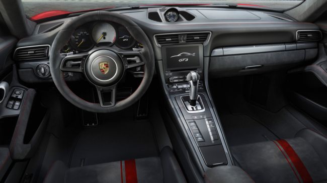 Стала известна рублевая цена на новый Porsche 911 GT3
