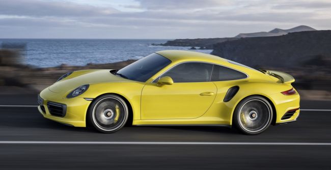 Porsche намерен выпустить среднемоторный гражданский спорткар 911