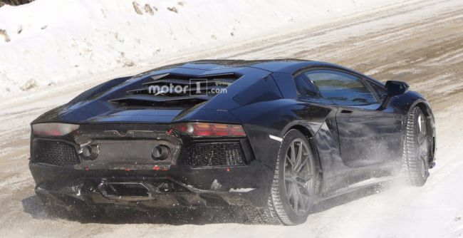 На тестах замечен «заряженный» Lamborghini Aventador Performante