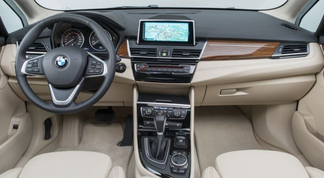В РФ стартуют продажи компактвэна BMW 2-Series Active Tourer