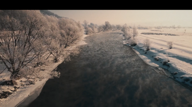 Новый BMW Х6 прокатился в замерзших горах Румынии (видео)
