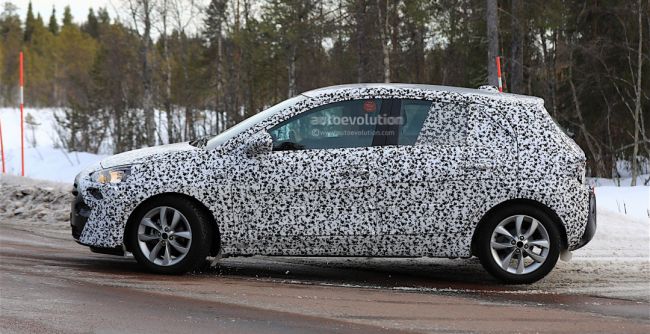 Opel вывел на тесты хэтчбек Corsa шестого поколения