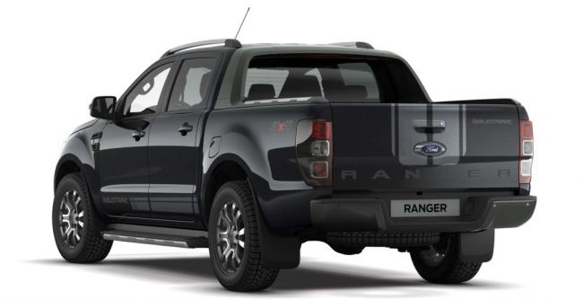 Пикап Ford Ranger получил новую версию в цвете Jet Black