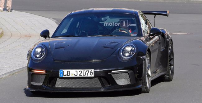 Опубликованы шпионские фото обновленного Porsche 911 GT3 RS