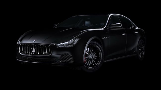 Maserati показала в Нью-Йорке седан Ghibli Nerissimo