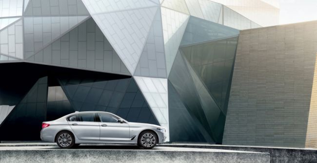 Автосалон в Шанхае: состоялась презентация удлинённого BMW 5-Series Li