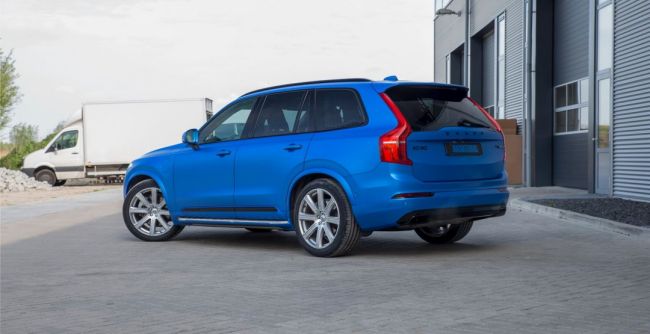 Внедорожник Volvo XC90 получил эксклюзивный окрас кузова - Satin Perfect Blue