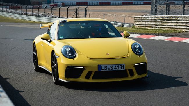 Видео: новое поколение Porsche 911 GT3 побил собственный рекорд на Нюрбургринге