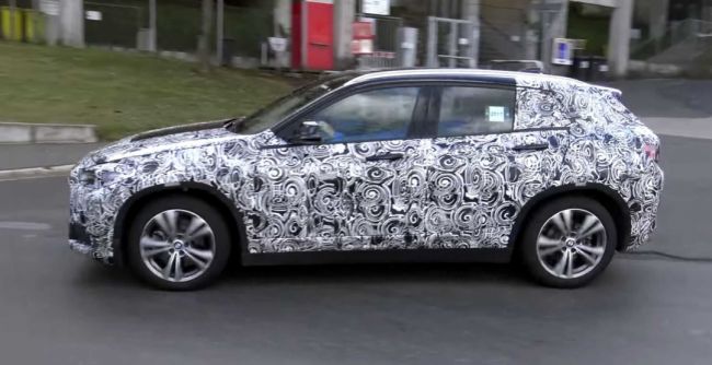 Новое кросс-купе BMW X2 засняли на видео
