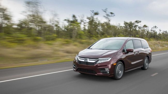 Пятое поколение Honda Odyssey 2018 выходит на рынок 