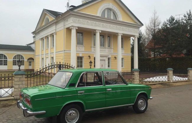 В Тольятти продаётся ВАЗ-2103 стоимостью 3,5 млн рублей