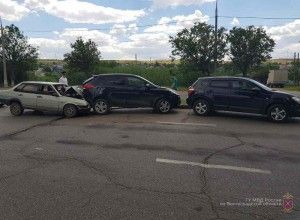 Тройное ДТП в Волгограде: пострадали три взрослых и ребенок