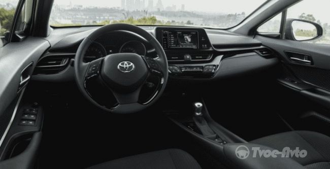 Кроссовер Toyota C-HR может появиться на рынке РФ уже осенью 2017 года
