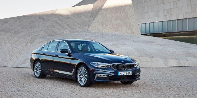 Цену на самую доступную версию 5 Series объявила BMW 