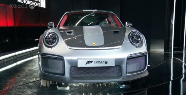 Porsche официально показала экстремальный суперкар 911 GT2 RS
