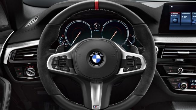 На видео показали «заряженный» универсал BMW M5 Series Touring