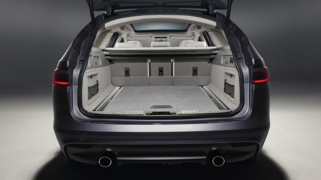 Jaguar представил универсал Jaguar XF Sportbrake нового поколения