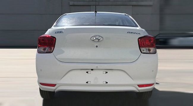 Шпионские фото рассекретили новый бюджетный седан Hyundai Reina