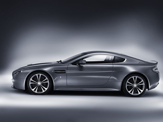 У суперкаров Aston Martin Vantage нашли проблему в коробке передач
