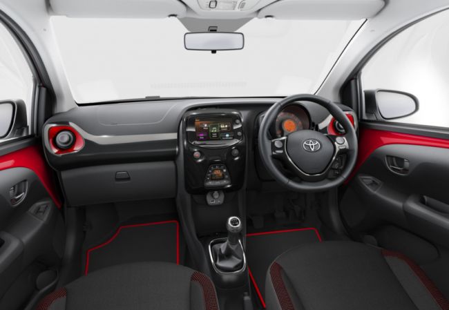 Toyota начала продажи своего хэтчбека Aygo в новой версии X-Cite