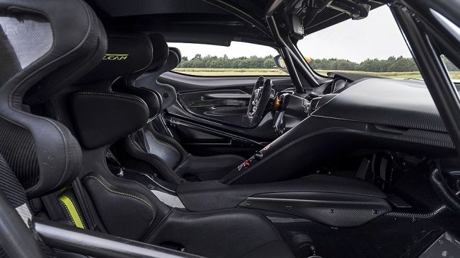 Aston Martin представил экстремальный спорткар Vulcan – AMR Pro